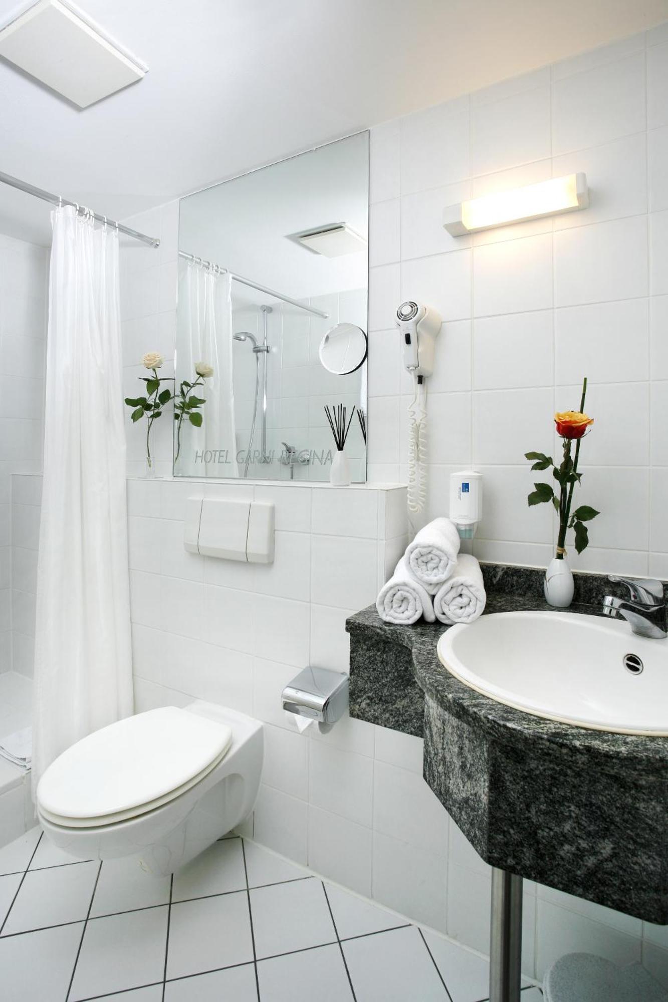 Hotel Regina -Garni Koeln Bagian luar foto